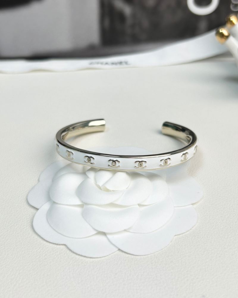 Ch**el bracelets